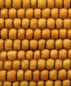 Tappeto in lana a righe Lett - Giallo senape/Grigio - close up, thumbnail Tappeto in lana a righe Lett - Giallo senape/Grigio - close up, thumbnail