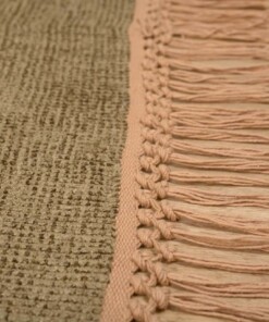 Tappeto in viscosa - Gem Verde oliva - close up, thumbnail