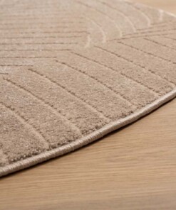 Tappeto stile scandinavo rotondo - Contour Leaf Beige - close up, thumbnail