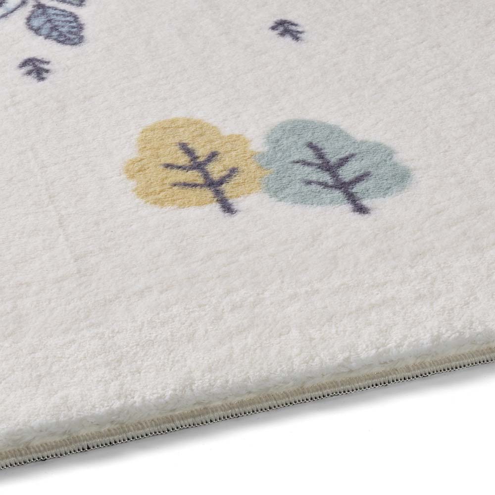 Tappeto bambini scoiattolo - Animigo crema/multi - close up Tappeto bambini scoiattolo - Animigo crema/multi - close up