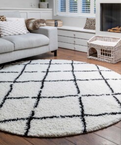 Tappeto a rombi rotondo a pelo lungo Habitat - Bianco/Nero - sfeer