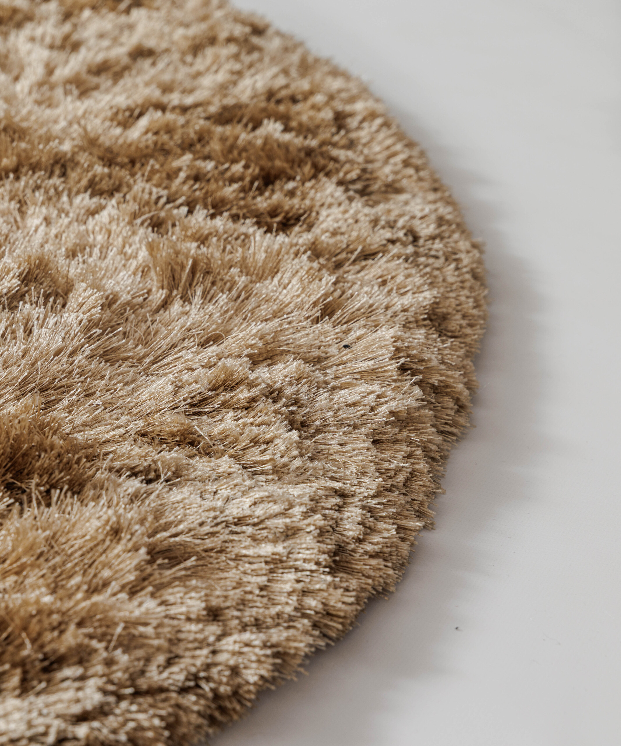 Tappeto rotondo in velluto - Auréa beige - close up Tappeto rotondo in velluto - Auréa beige - close up
