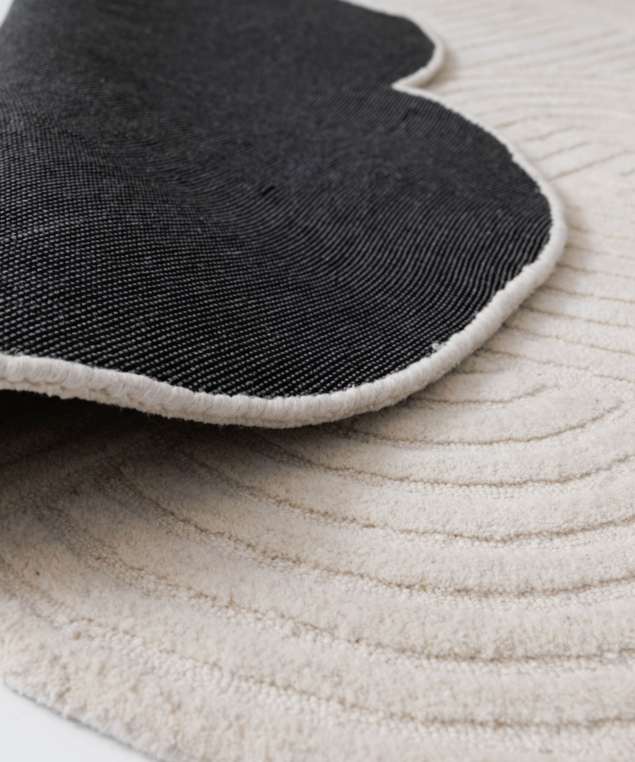 Tappeto design organico - Balans avorio - close up Tappeto design organico - Balans avorio - close up