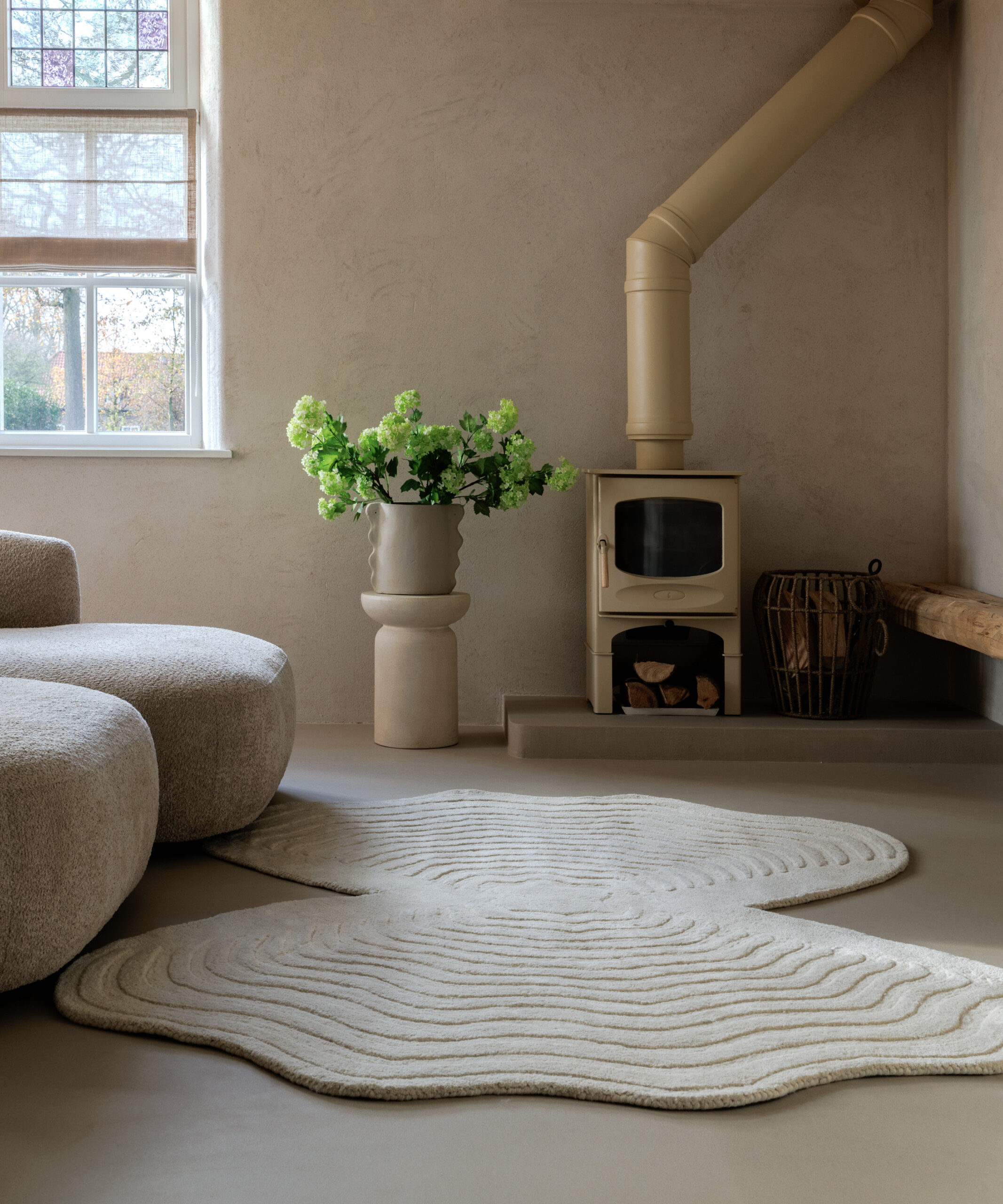 Tappeto design forma organica - Balans Oyster avorio - sfeer Tappeto design forma organica - Balans Oyster avorio - sfeer