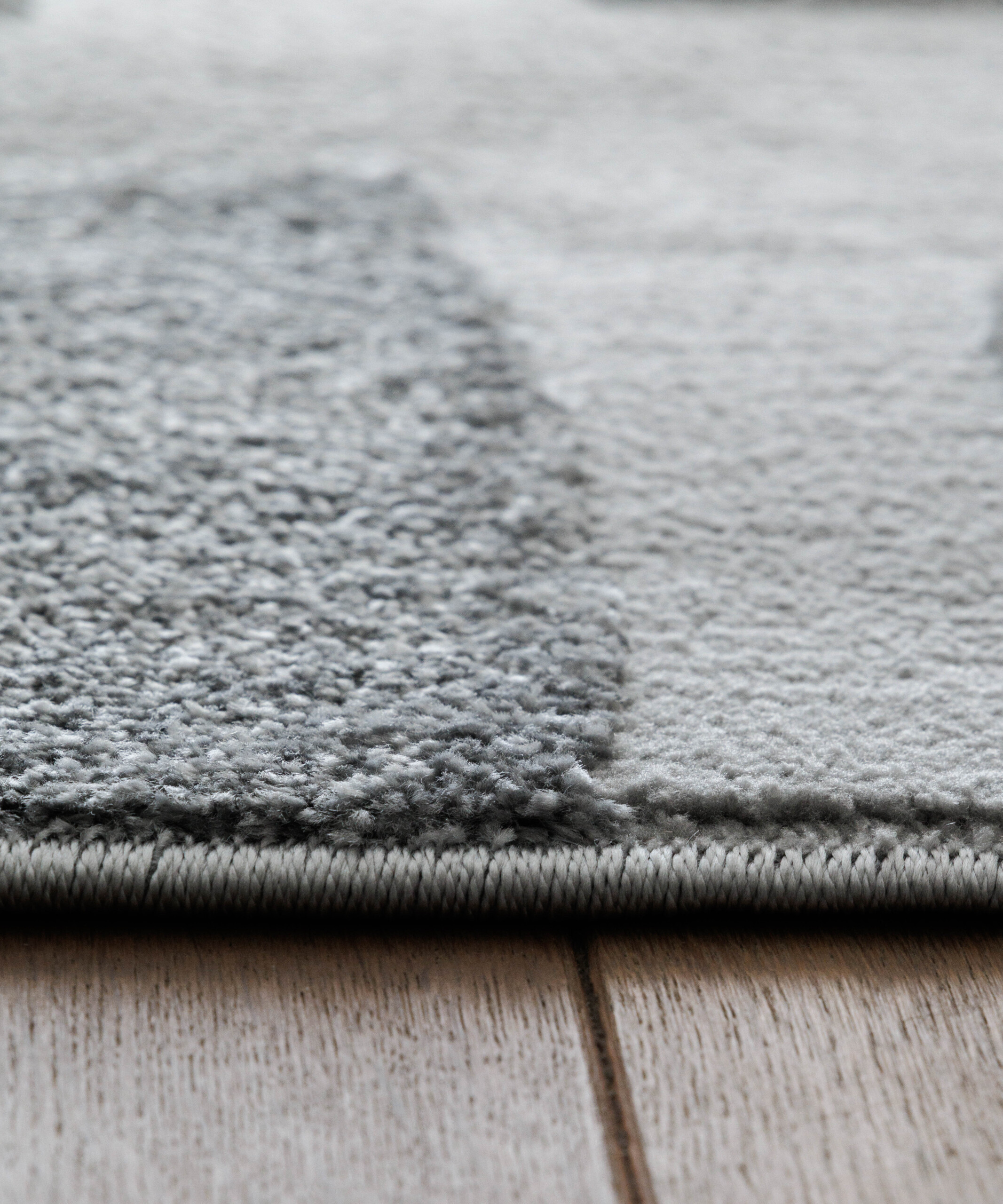 Tappeto stile scandinavo - Contour Stone Grigio - close up Tappeto stile scandinavo - Contour Stone Grigio - close up