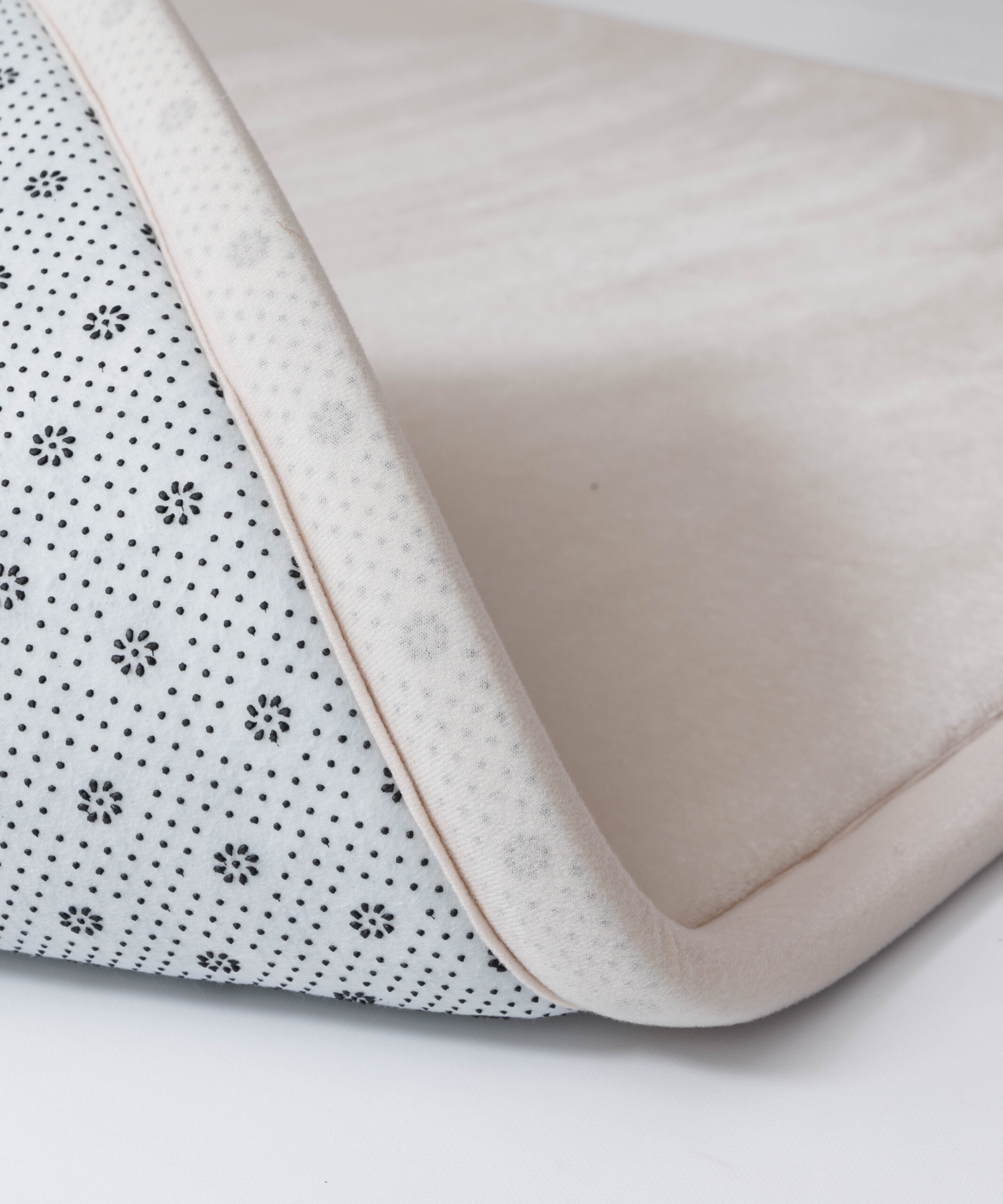 Tappeto gioco bambini - Pluffy crema - close up Tappeto gioco bambini - Pluffy crema - close up