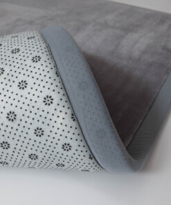 Tappeto gioco bambini - Pluffy grigio scuro - close up, thumbnail Tappeto gioco bambini - Pluffy grigio scuro - close up, thumbnail