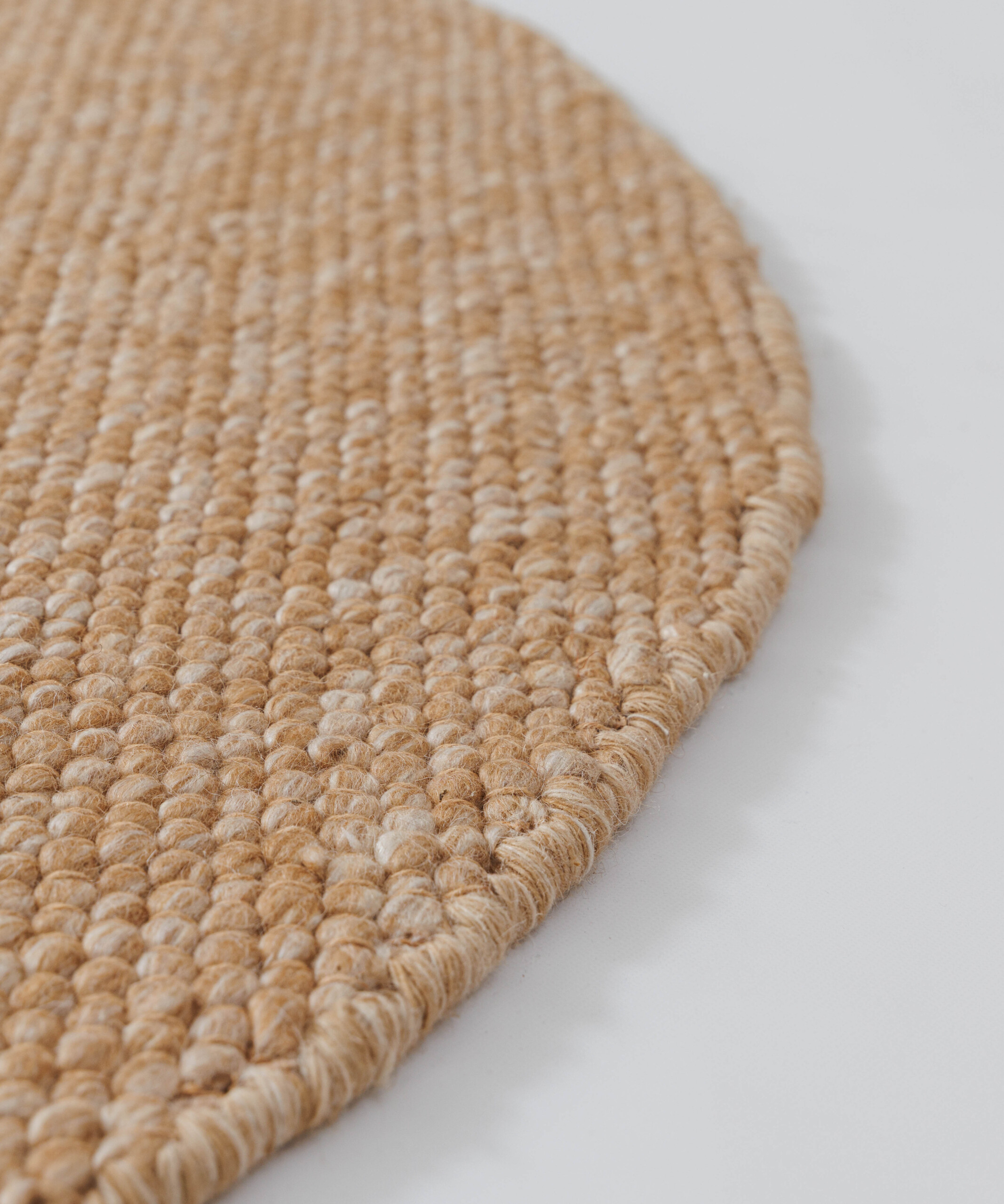 Tappeto rotondo in lana - Silvull cognac - close up Tappeto rotondo in lana - Silvull cognac - close up