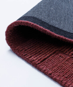 Tappeto in lana - Tavle bordeaux - close up, thumbnail