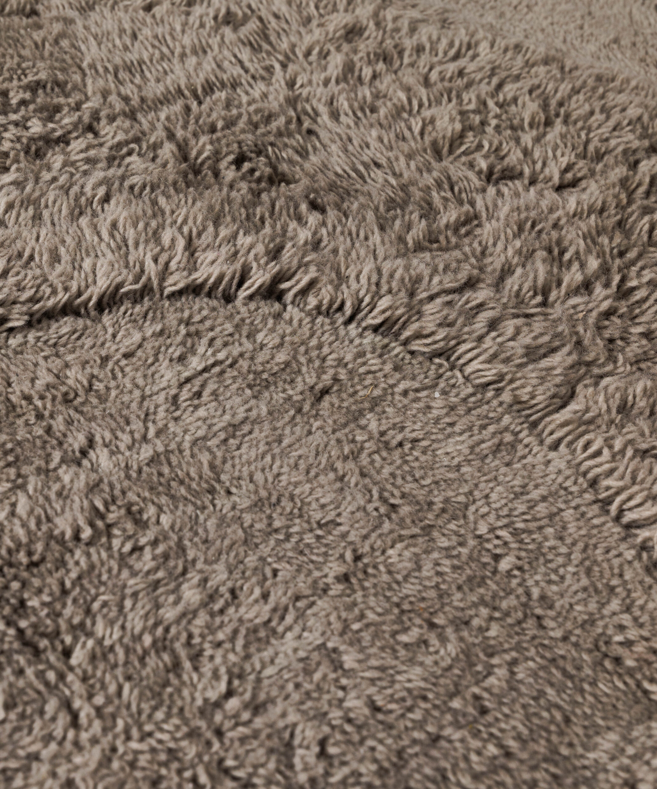 Tappeto organico - Tjørne Mose tortora - close up Tappeto organico - Tjørne Mose tortora - close up
